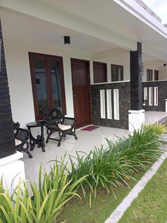 Sapak Bungalow سيلونغ بيلاناك المظهر الخارجي الصورة
